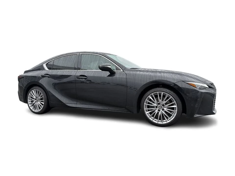 2021 Lexus IS 3rd Gen - Image 17 of 20