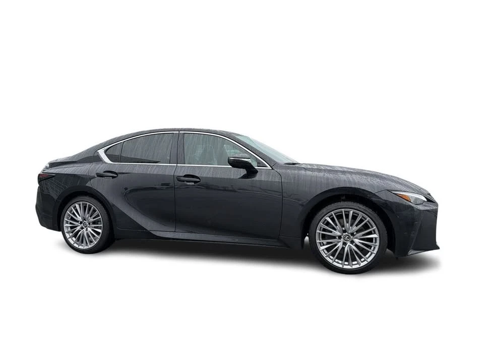 2021 Lexus IS 3rd Gen - Image 16 of 20