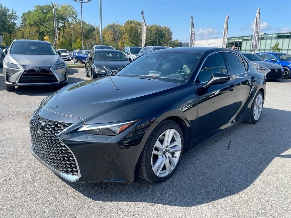 2021 Lexus IS 3rd Gen - Image 9 of 20