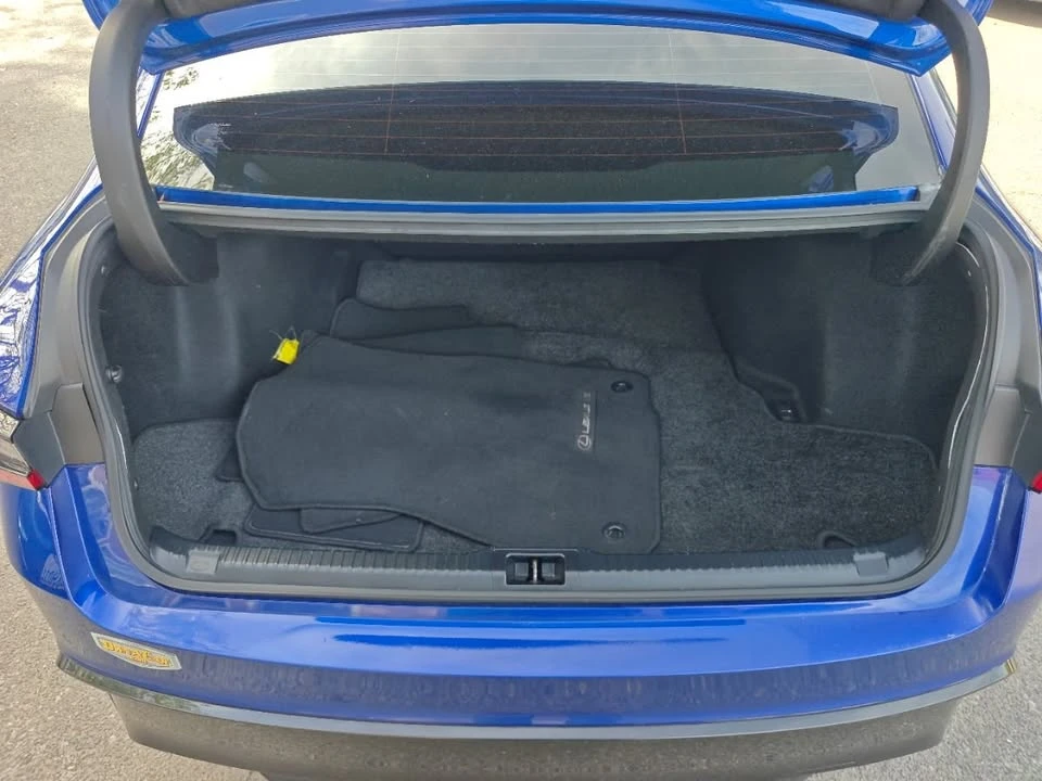 2021 Lexus IS 3rd Gen - Image 3 of 19