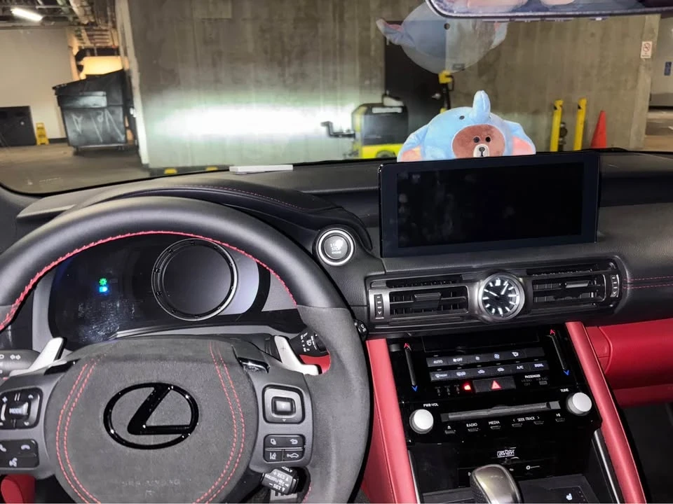 2021 Lexus IS 3rd Gen - Image 12 of 18