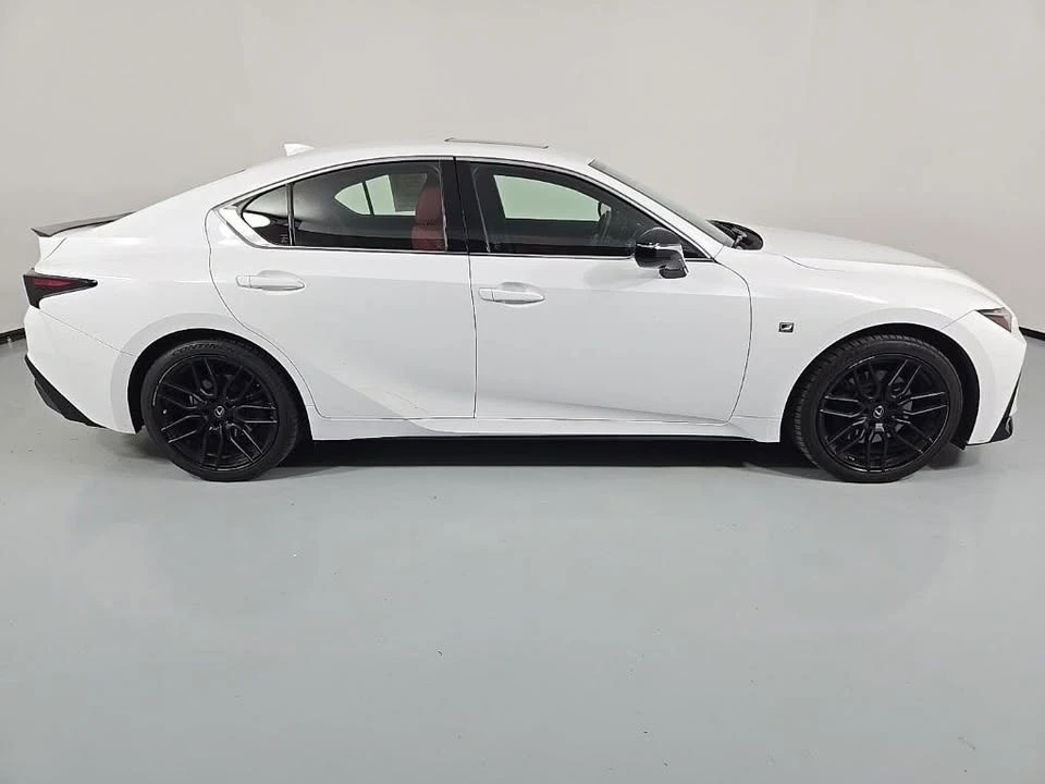 2021 Lexus IS 3rd Gen - Image 5 of 14