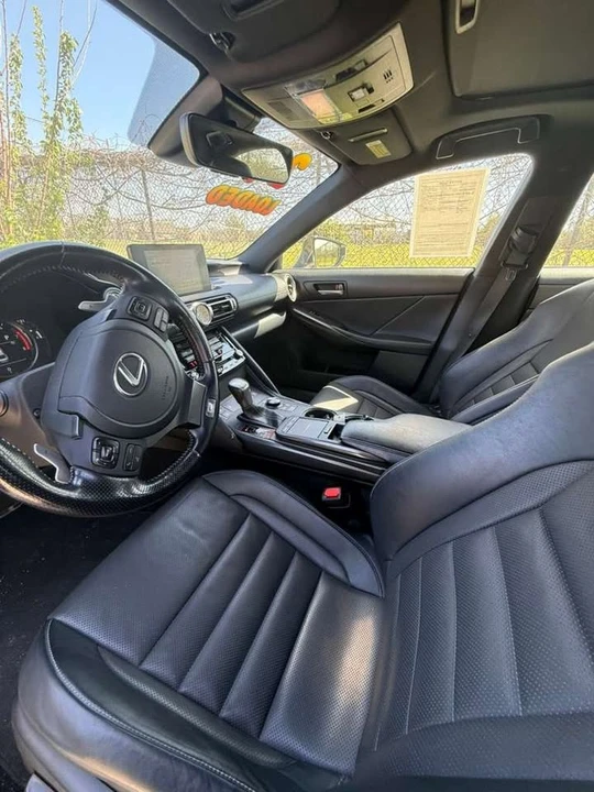 2021 Lexus IS 3rd Gen - Image 8 of 11