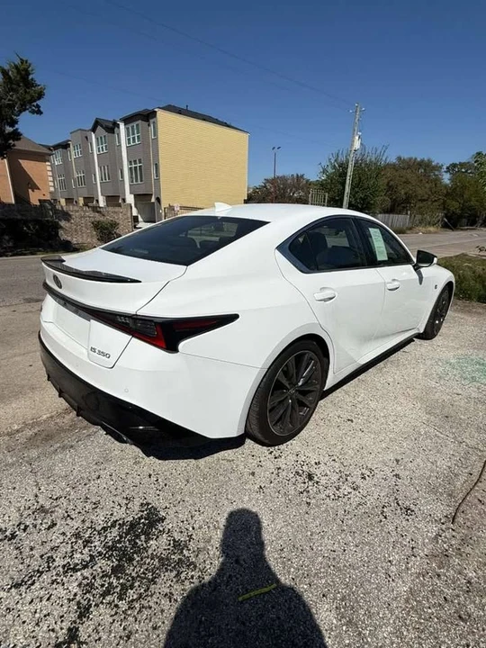 2021 Lexus IS 3rd Gen - Image 4 of 11