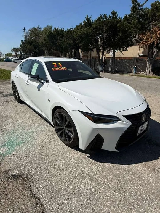 2021 Lexus IS 3rd Gen - Image 3 of 11