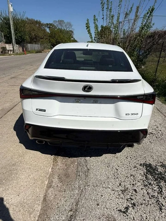 2021 Lexus IS 3rd Gen - Image 5 of 11