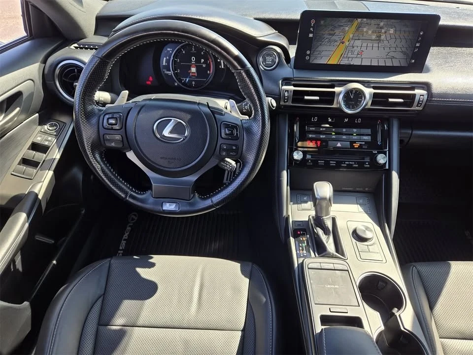 2021 Lexus IS 3rd Gen - Image 18 of 19