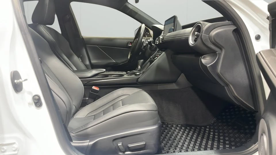 2021 Lexus IS 3rd Gen - Image 12 of 15