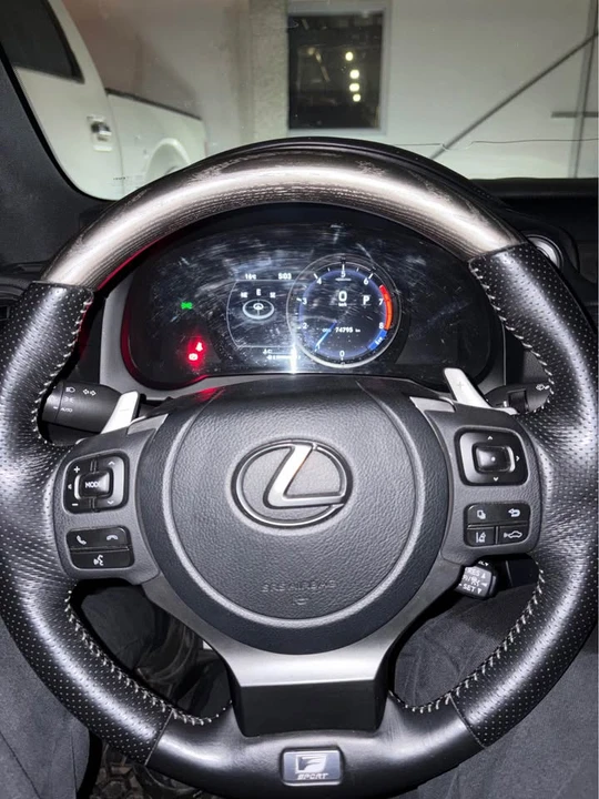 2021 Lexus IS 3rd Gen - Image 9 of 16