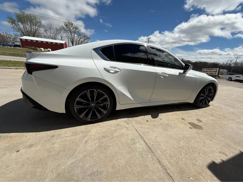 2021 Lexus IS 3rd Gen - Image 11 of 20
