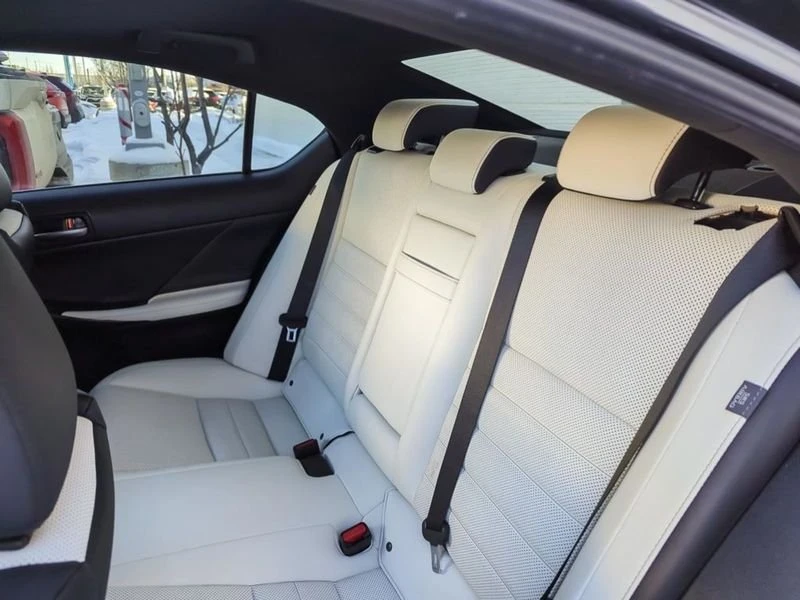 2021 Lexus IS 3rd Gen - Image 18 of 20