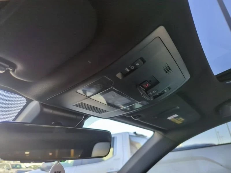 2021 Lexus IS 3rd Gen - Image 16 of 20