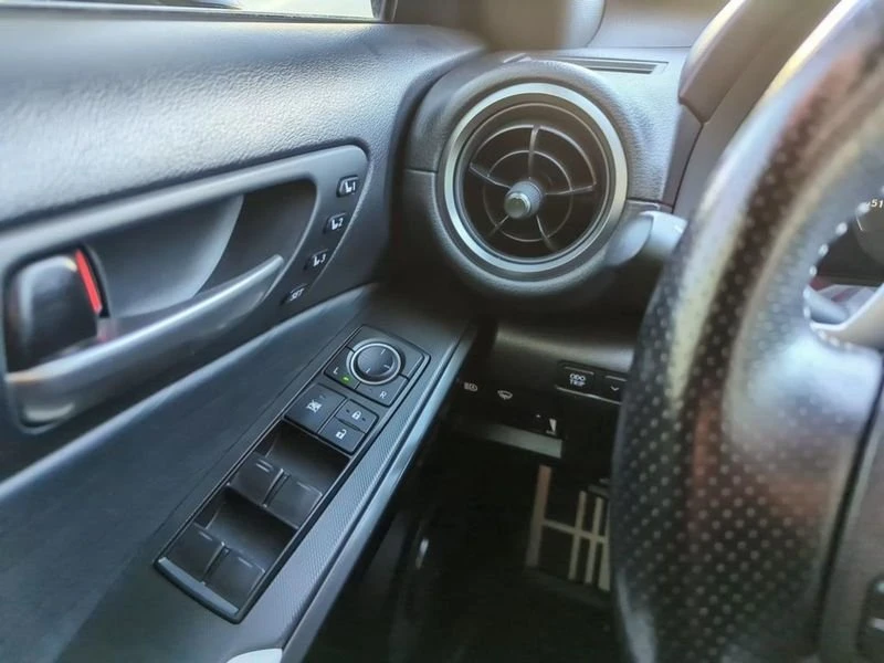 2021 Lexus IS 3rd Gen - Image 12 of 20