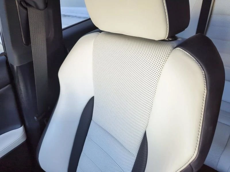 2021 Lexus IS 3rd Gen - Image 15 of 20