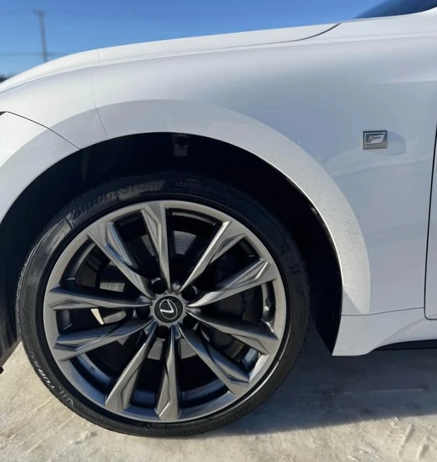 2021 Lexus IS 3rd Gen - Image 5 of 9