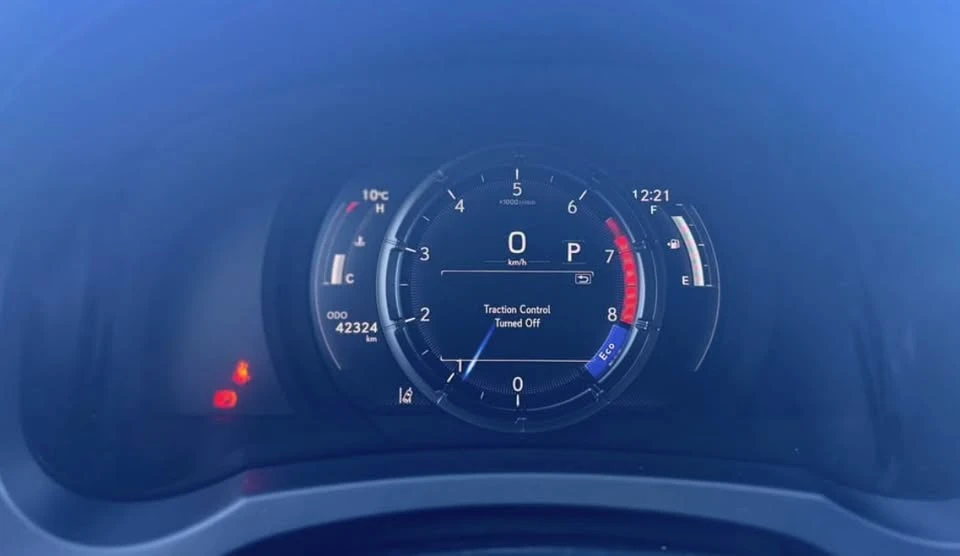 2021 Lexus IS 3rd Gen - Image 7 of 9
