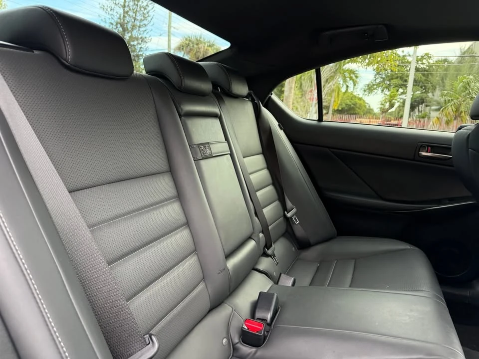 2021 Lexus IS 3rd Gen - Image 10 of 13