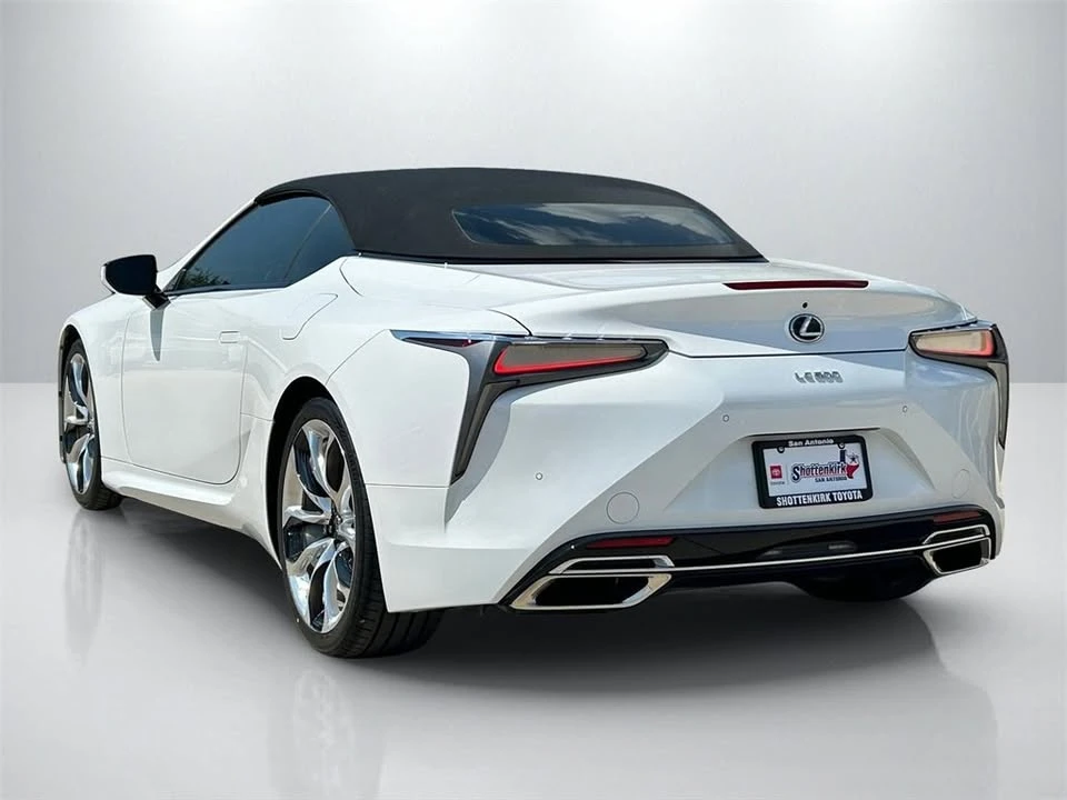 2021 Lexus LC - Image 13 of 18