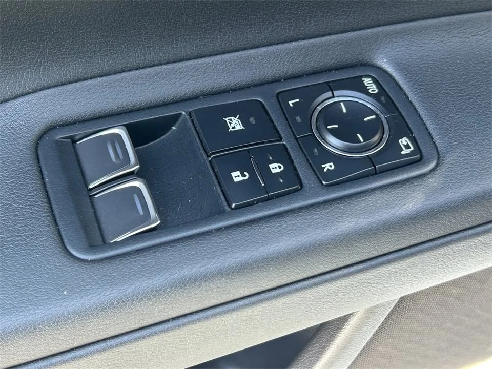 2021 Lexus LC - Image 10 of 18