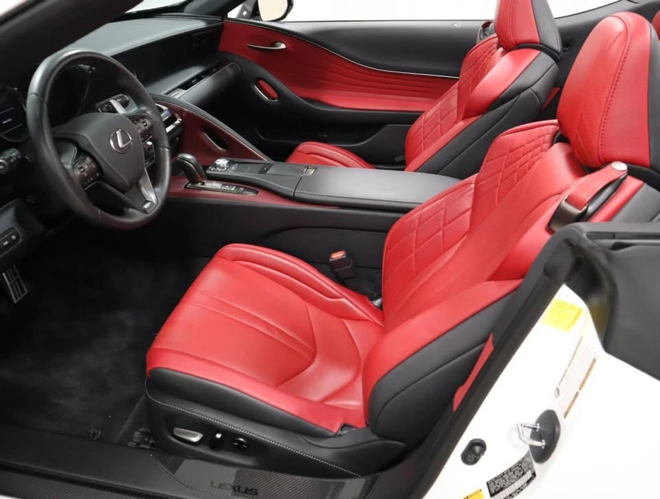 2021 Lexus LC - Image 15 of 18