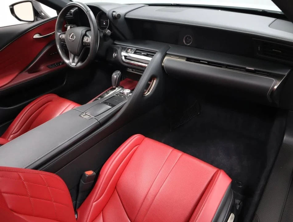 2021 Lexus LC - Image 12 of 18