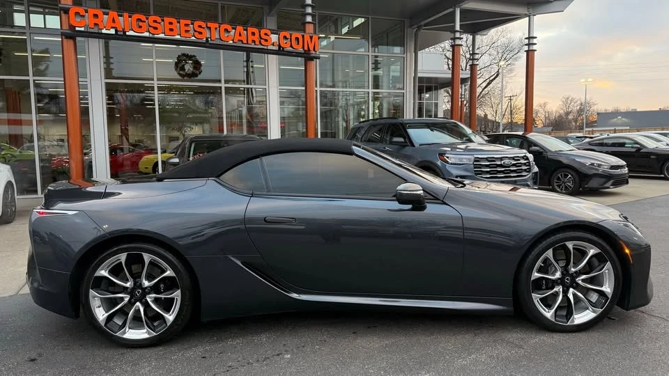 2021 Lexus LC - Image 12 of 20