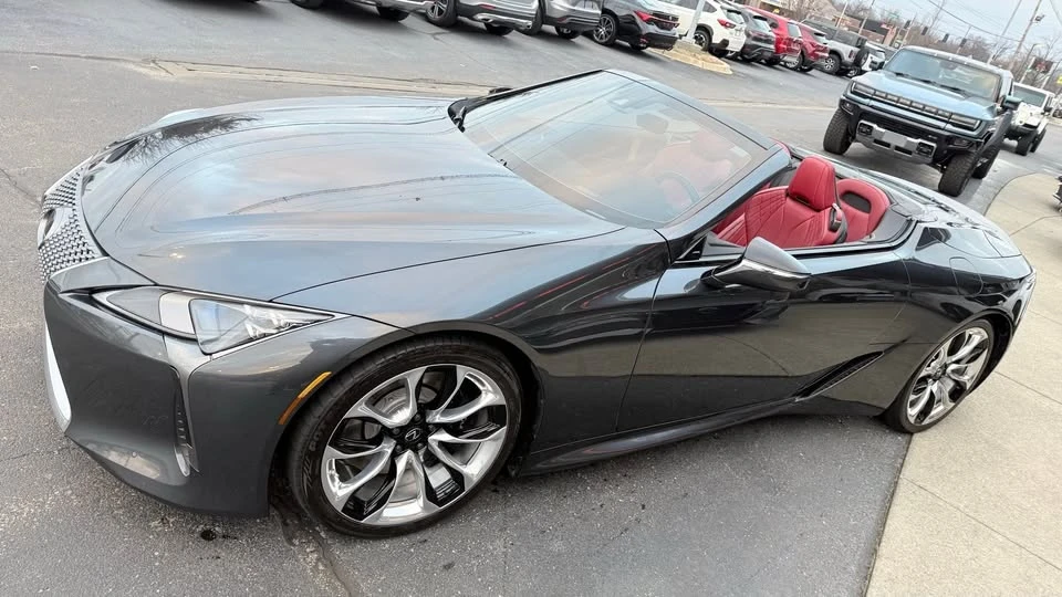 2021 Lexus LC - Image 10 of 20