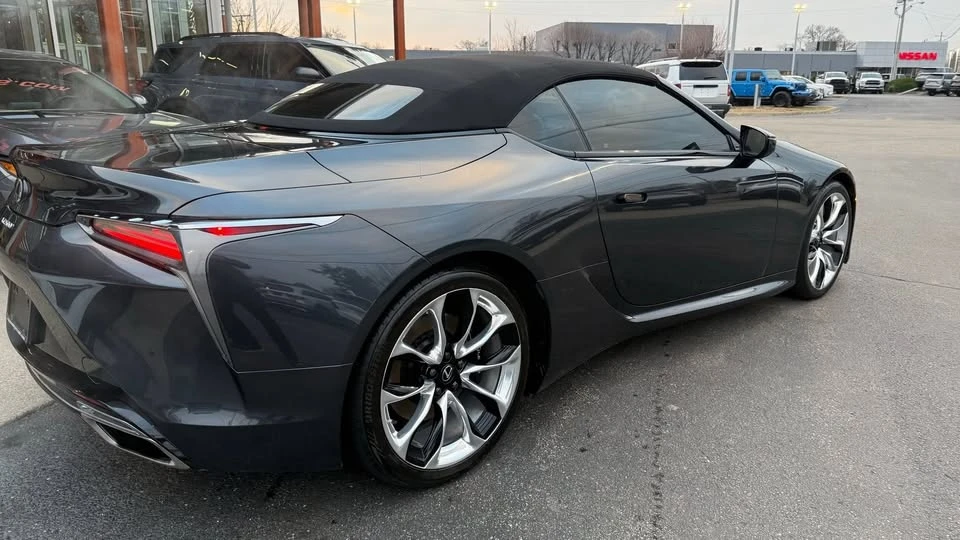 2021 Lexus LC - Image 13 of 20