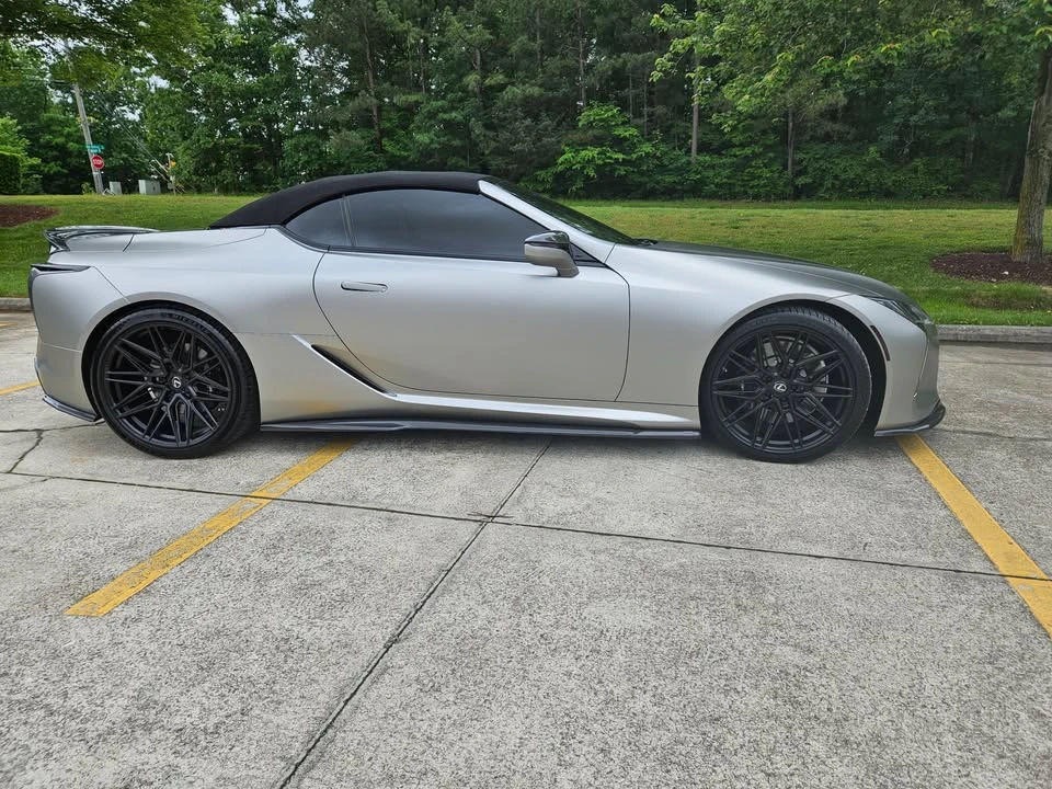 2021 Lexus LC - Image 9 of 15
