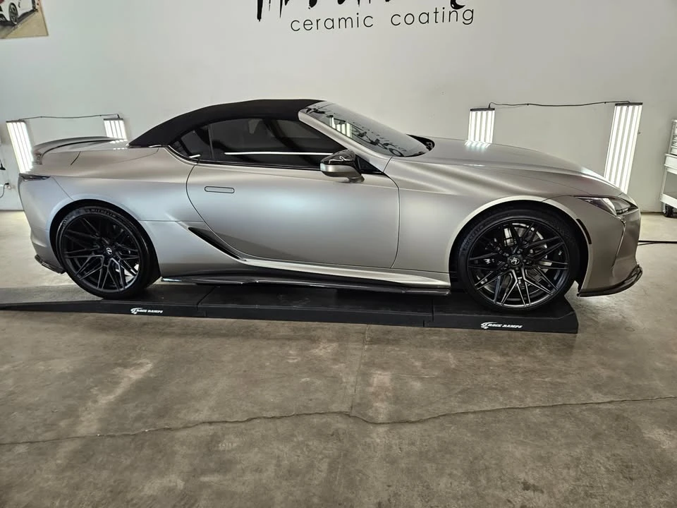 2021 Lexus LC - Image 7 of 15