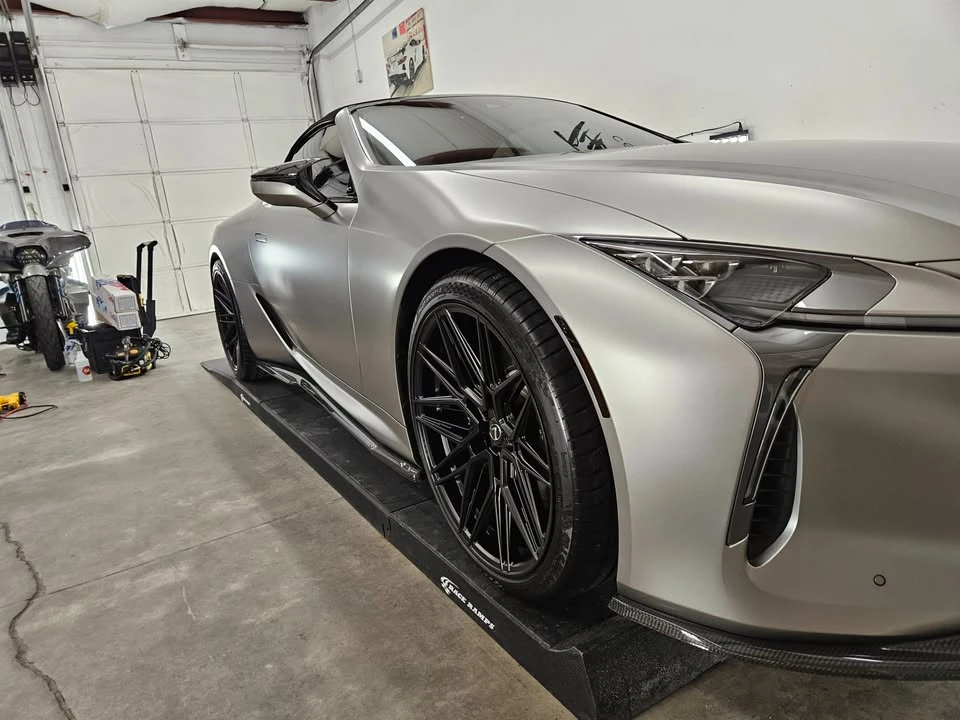 2021 Lexus LC - Image 5 of 15