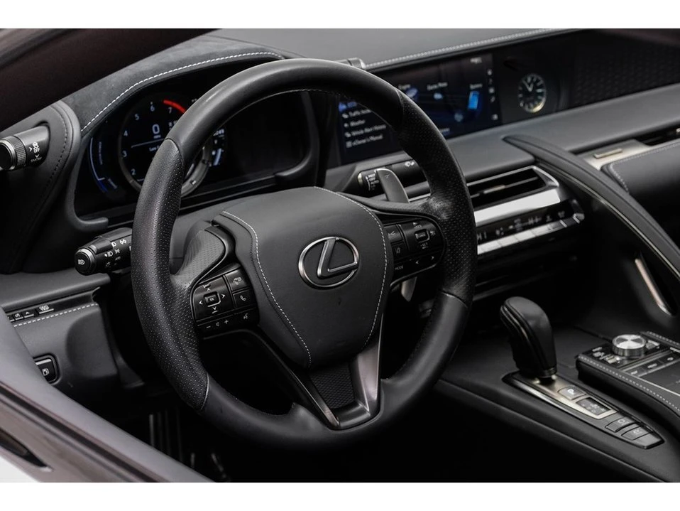 2021 Lexus LC - Image 13 of 20