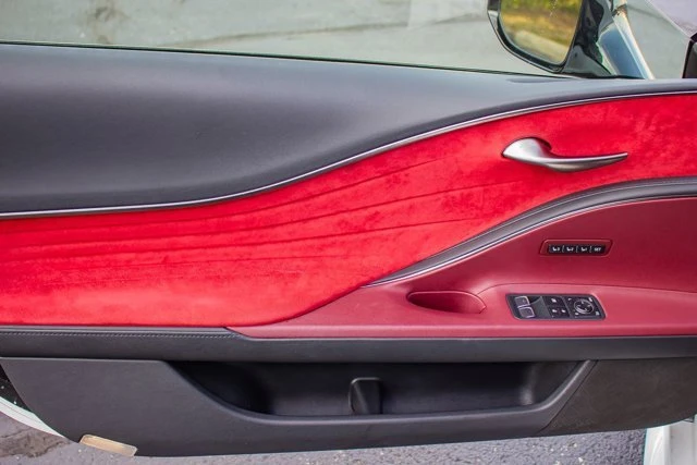 2021 Lexus LC - Image 7 of 15