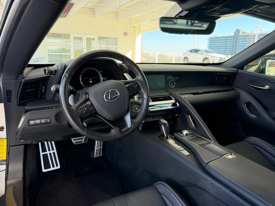 2021 Lexus LC - Image 9 of 13