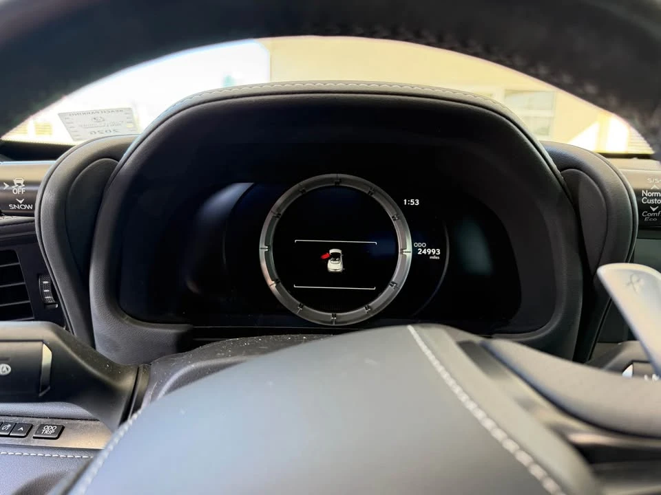 2021 Lexus LC - Image 13 of 13
