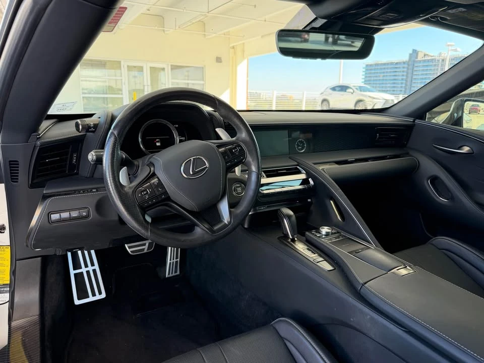 2021 Lexus LC - Image 8 of 13