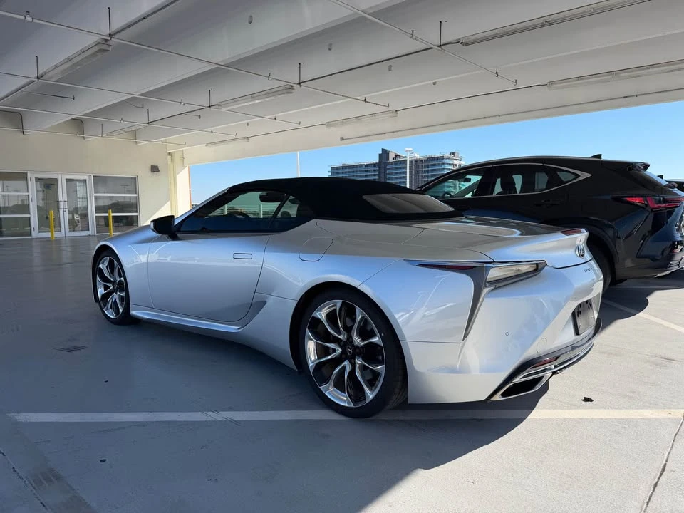 2021 Lexus LC - Image 5 of 13