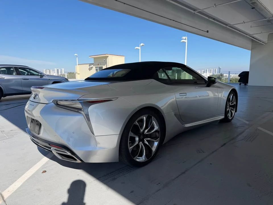 2021 Lexus LC - Image 6 of 13