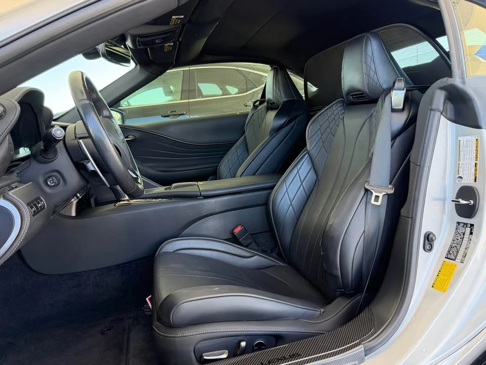 2021 Lexus LC - Image 10 of 13