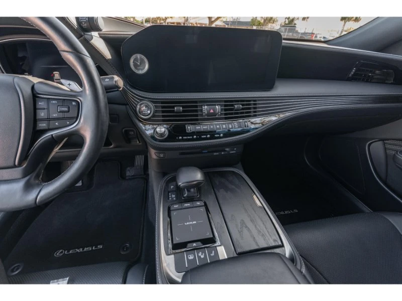 2021 Lexus LS 5th Gen - Image 6 of 10