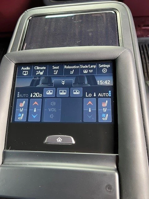 2021 Lexus LS 5th Gen - Image 13 of 20