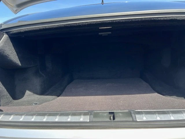 2021 Lexus LS 5th Gen - Image 19 of 20