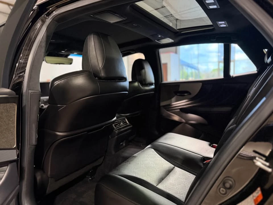 2021 Lexus LS 5th Gen - Image 11 of 15