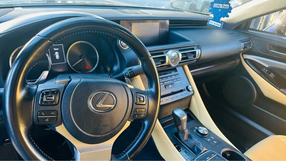 2021 Lexus RC - Image 6 of 12