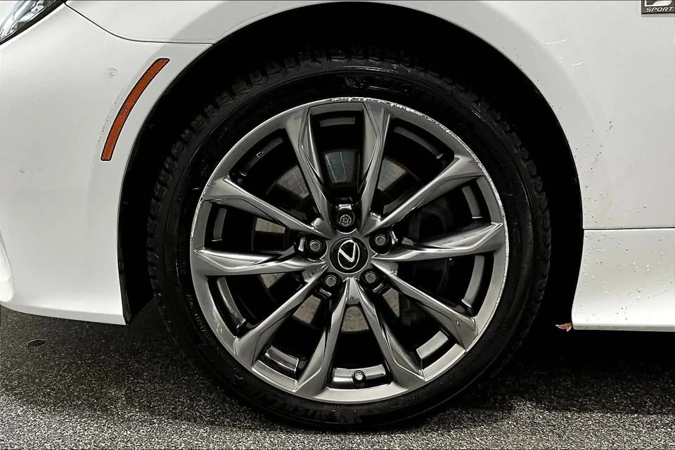 2021 Lexus RC - Image 13 of 13