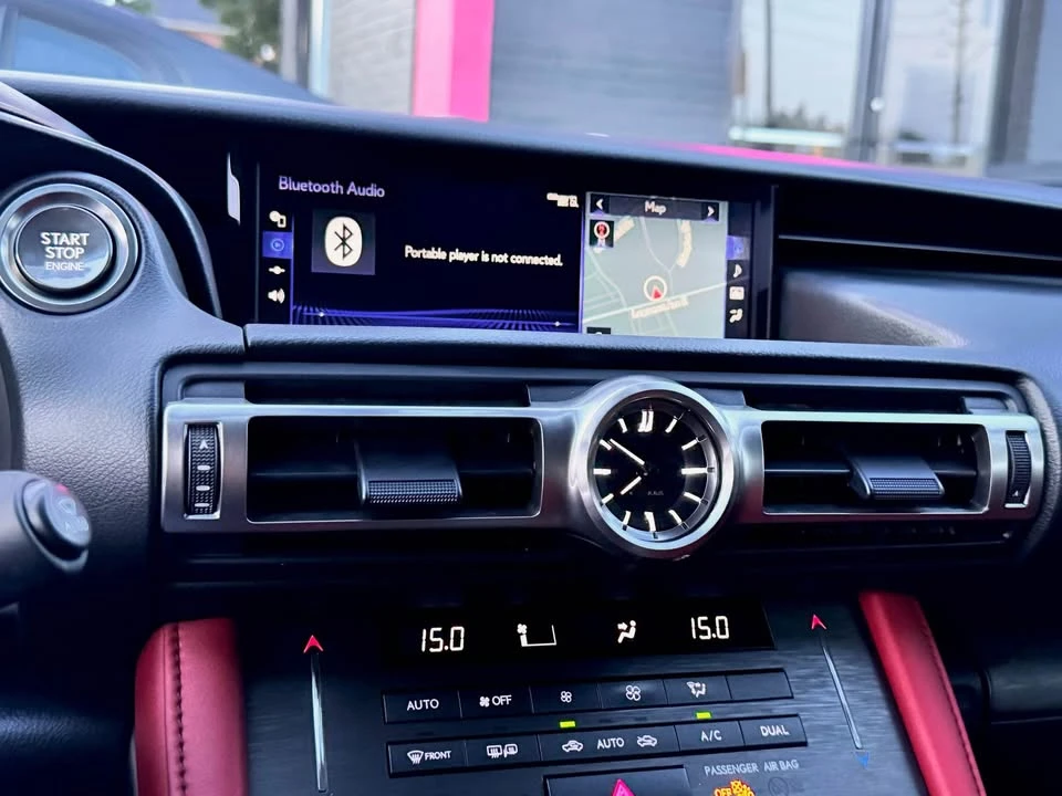 2021 Lexus RC - Image 15 of 20