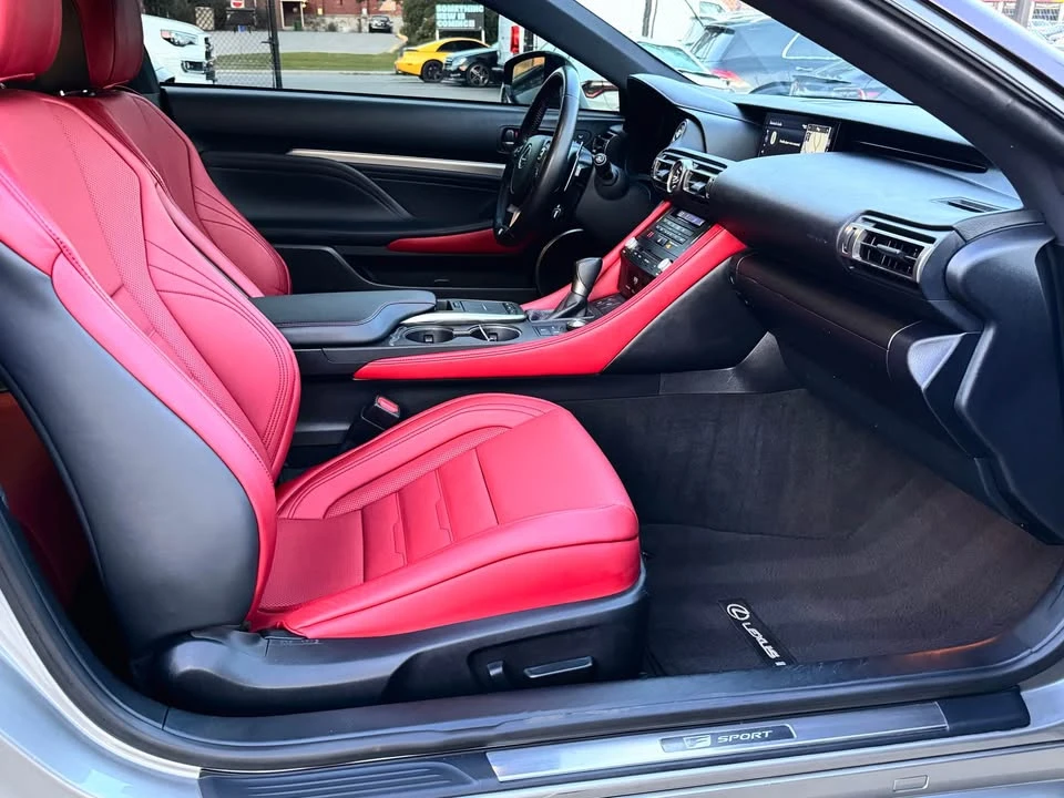 2021 Lexus RC - Image 10 of 20