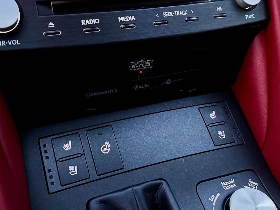 2021 Lexus RC - Image 14 of 20