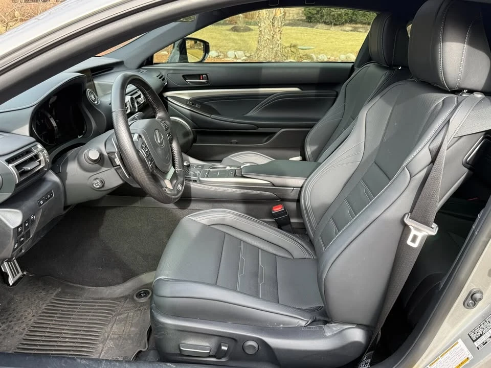 2021 Lexus RC - Image 9 of 20