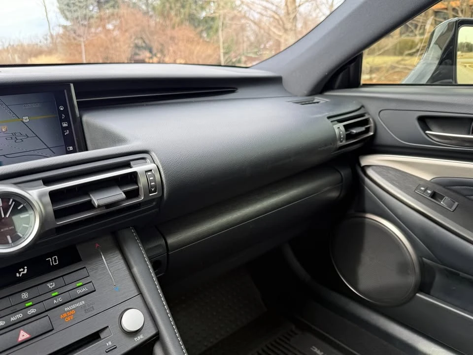 2021 Lexus RC - Image 14 of 20